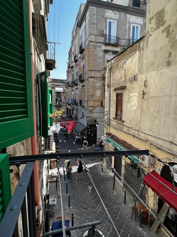 Apartamento A Casa E Mamma' Nápoles Exterior foto